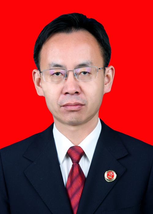 调岗20多天后，杨文斌主动交代了