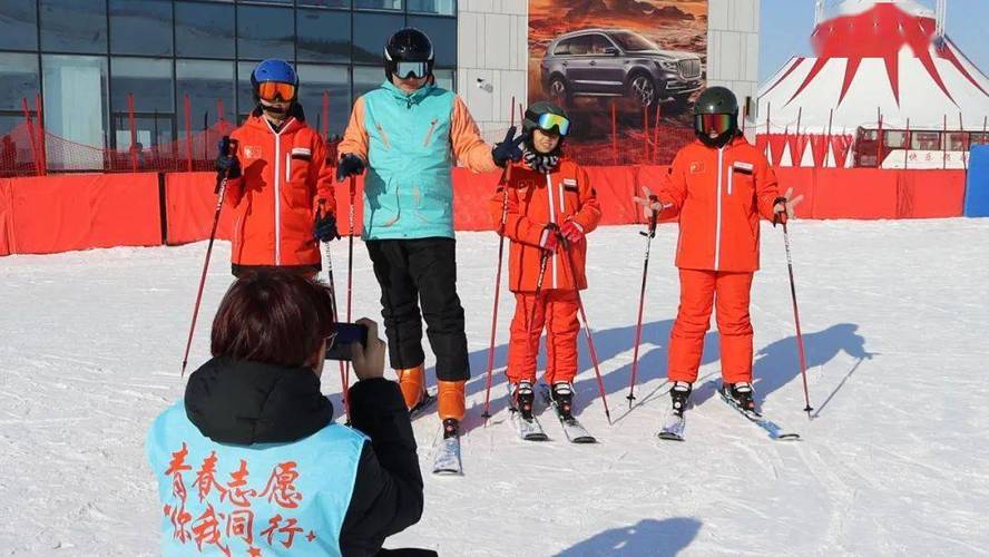 锐评丨哈尔滨爆火！用暖心服务为冰雪游“保温”
