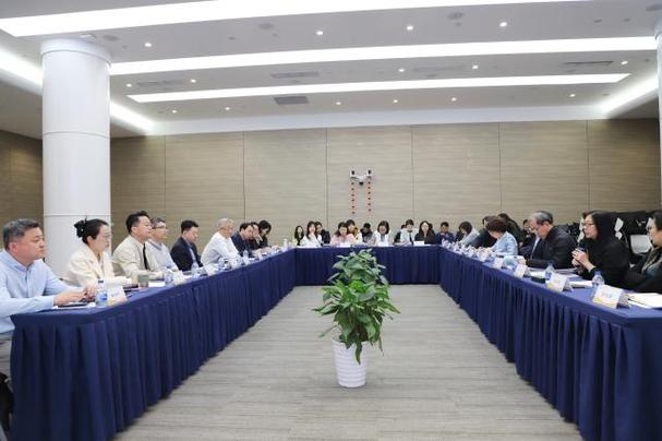 “京华议事厅”首场活动举行