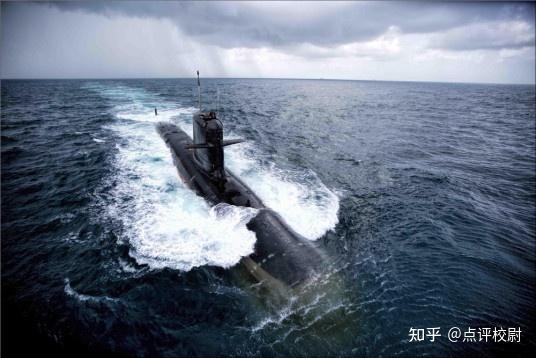 美英澳执意推动核潜艇合作，引发国际社会担忧