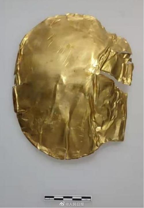 首次发现!这件金覆面,比三星堆黄金面具年代还早