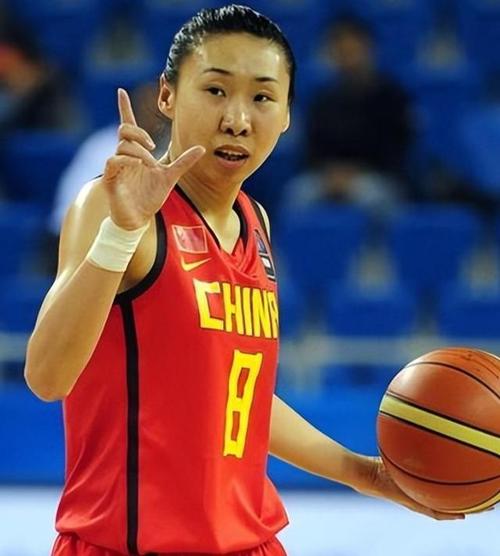 中国篮球第四人：女篮名宿苗立杰入选国际篮联名人堂