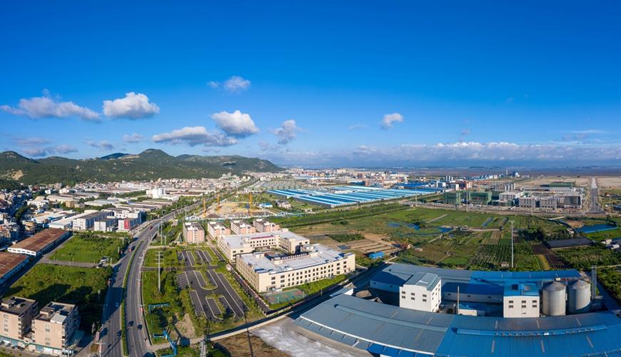 中印尼“两国双园”巴塘产业园奠基
